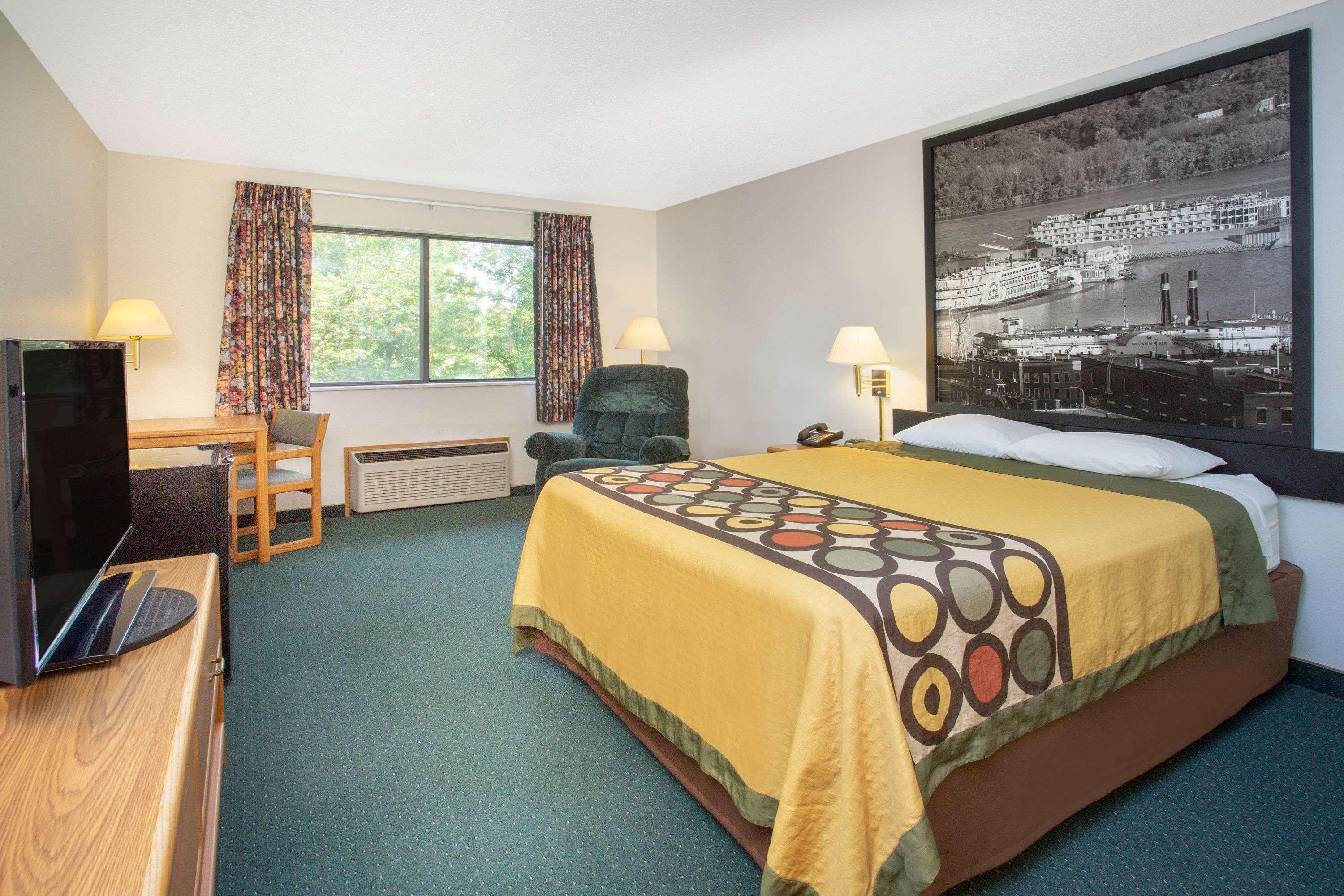 Hotel Super 8 By Wyndham Dewitt Exteriér fotografie